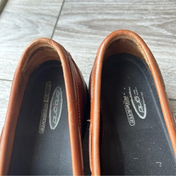 Johnston & Murphy  Tassel Brown Leather Loafer - Picture 12 of 16